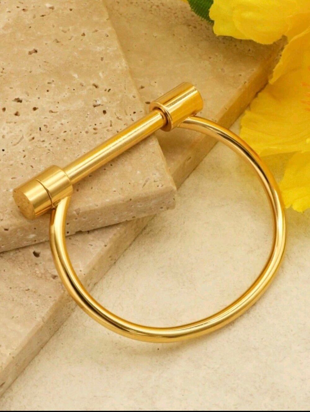 18K Gold Plated Horseshoe Bangle Bracelet